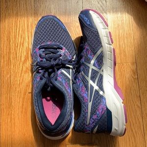 ASICS gel-excite 4 Running Sneaker 6.5 blue purple